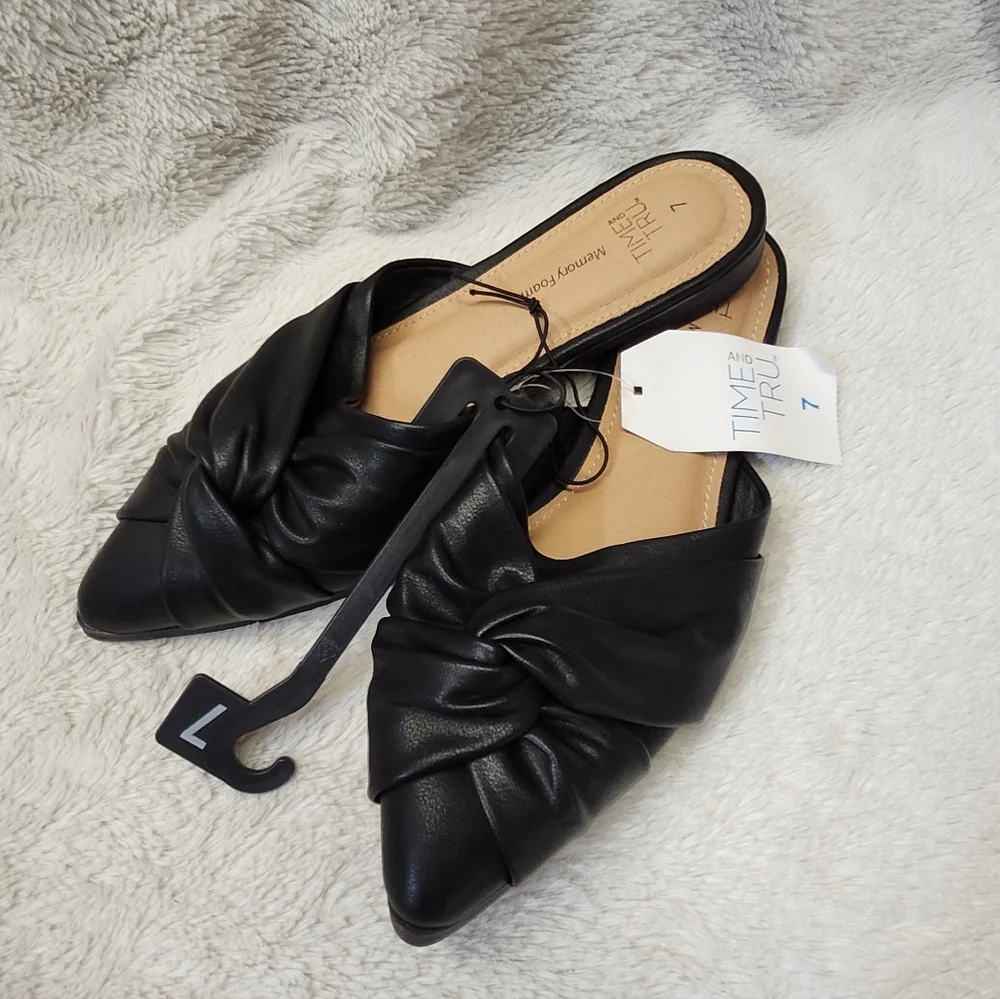 Black Mule Sandal Time and Tru Twist Mule Dress Slip On Pointed Toe Sz 7 Black - Picture 1 of 7